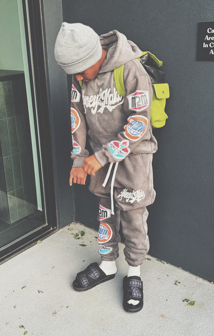MONEY2MAKE “M2M Worldwide” Hoodie & Jogger Set